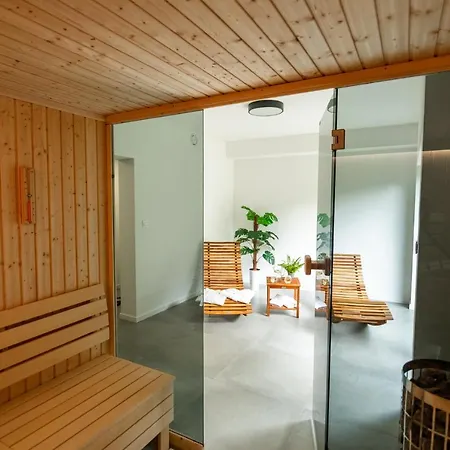 Invest Centrum Park 6